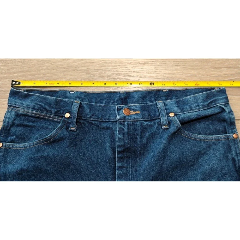 WRANGLER JEANS MEN's 36X34 STRAIGHT FIT  DARK WASH 936PWD  EUC